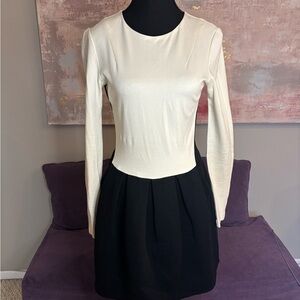 Wilfred Black and Cream Long Sleeve Dress with Pockets‎ Size 8